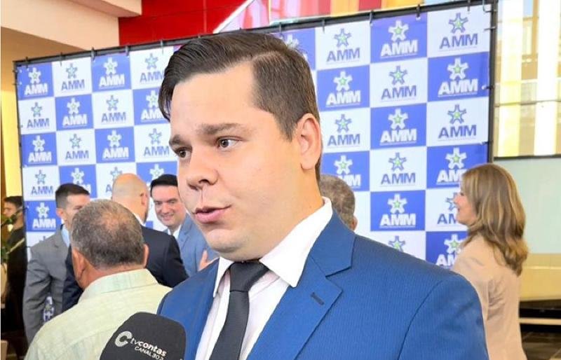 Thiago Timo assume como 2º secretário-Geral da Associação Mato-grossense dos Municípios