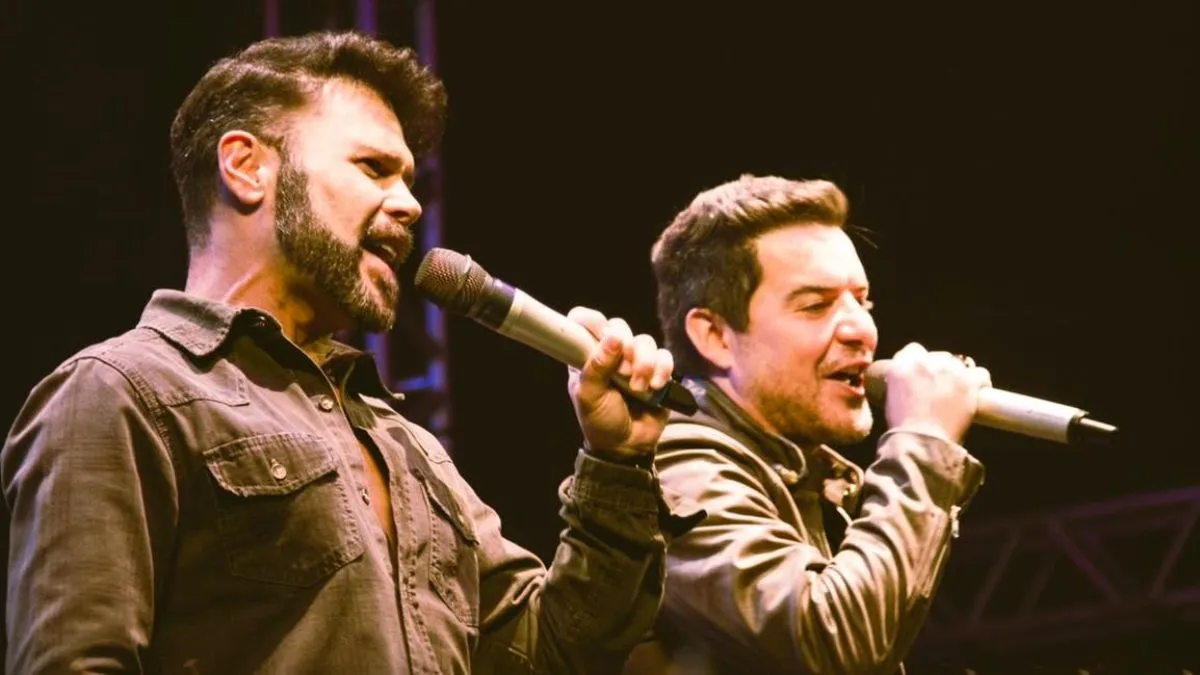 Biografia da dupla Marcos e Belutti (Foto: Reprodução/Facebook)