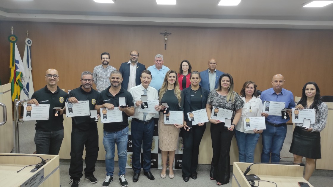 Vereadores homenageiam policiais da Regional de Barra do Garças por nova sede e empenho na luta contra o crime