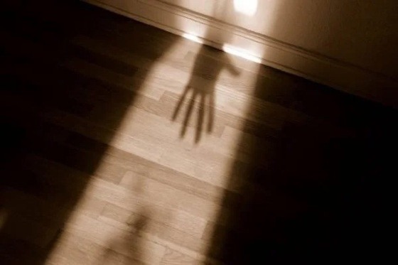 Adolescente de 14 anos é estuprado pelo marido da avó