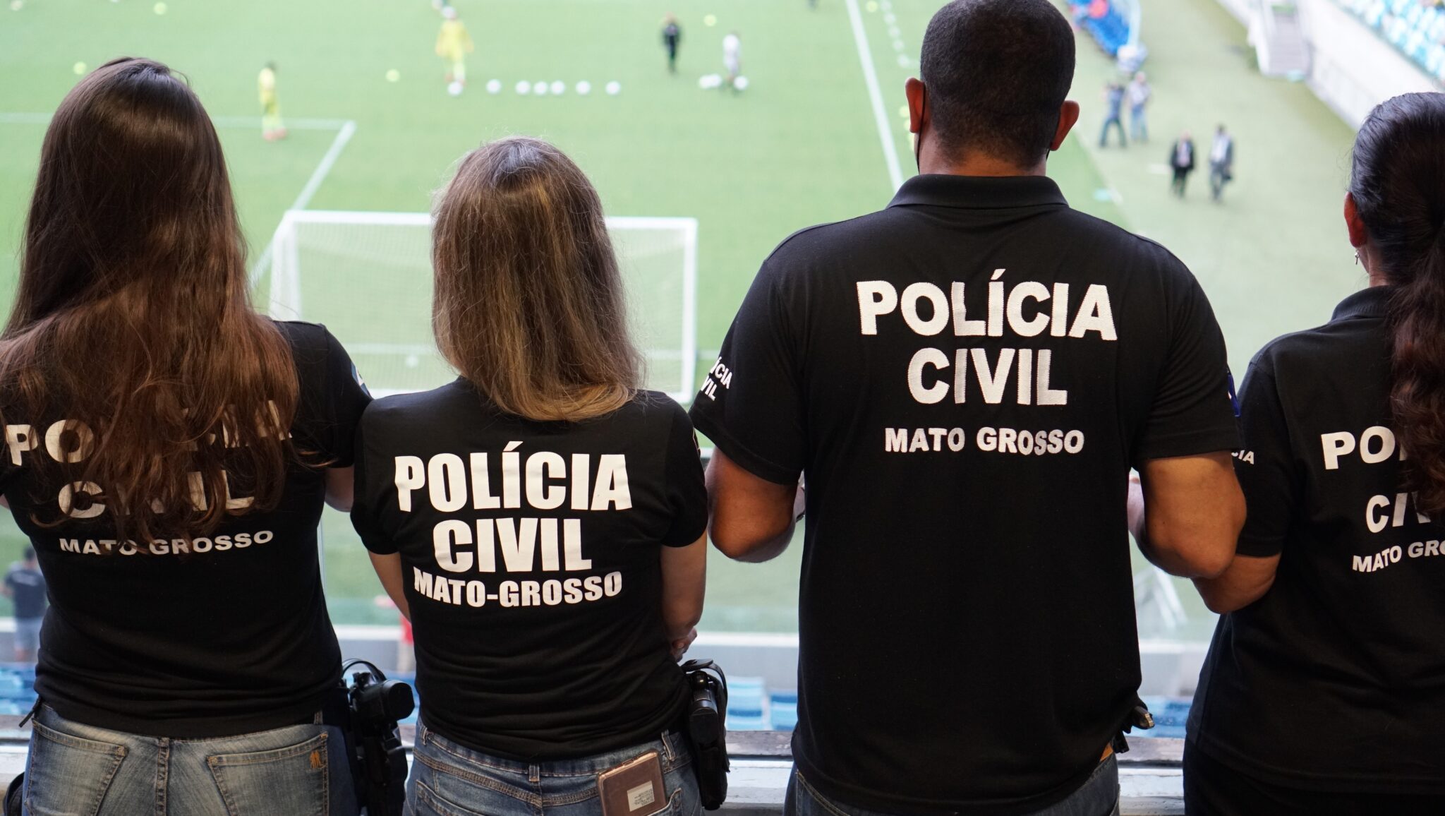 Torcedor que xingou árbitro durante partida é indiciado por racismo e injúria