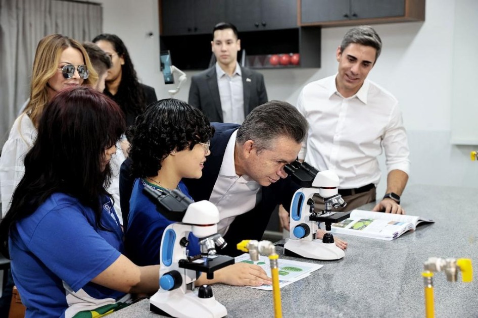 “Essa escola tem estrutura melhor que as particulares”, destaca governador de MT durante entrega de escola