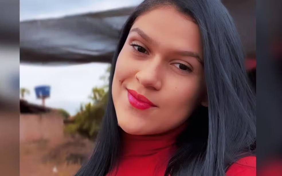 Garota morre após ter infarto ao ver homem ser assassinado a tiros