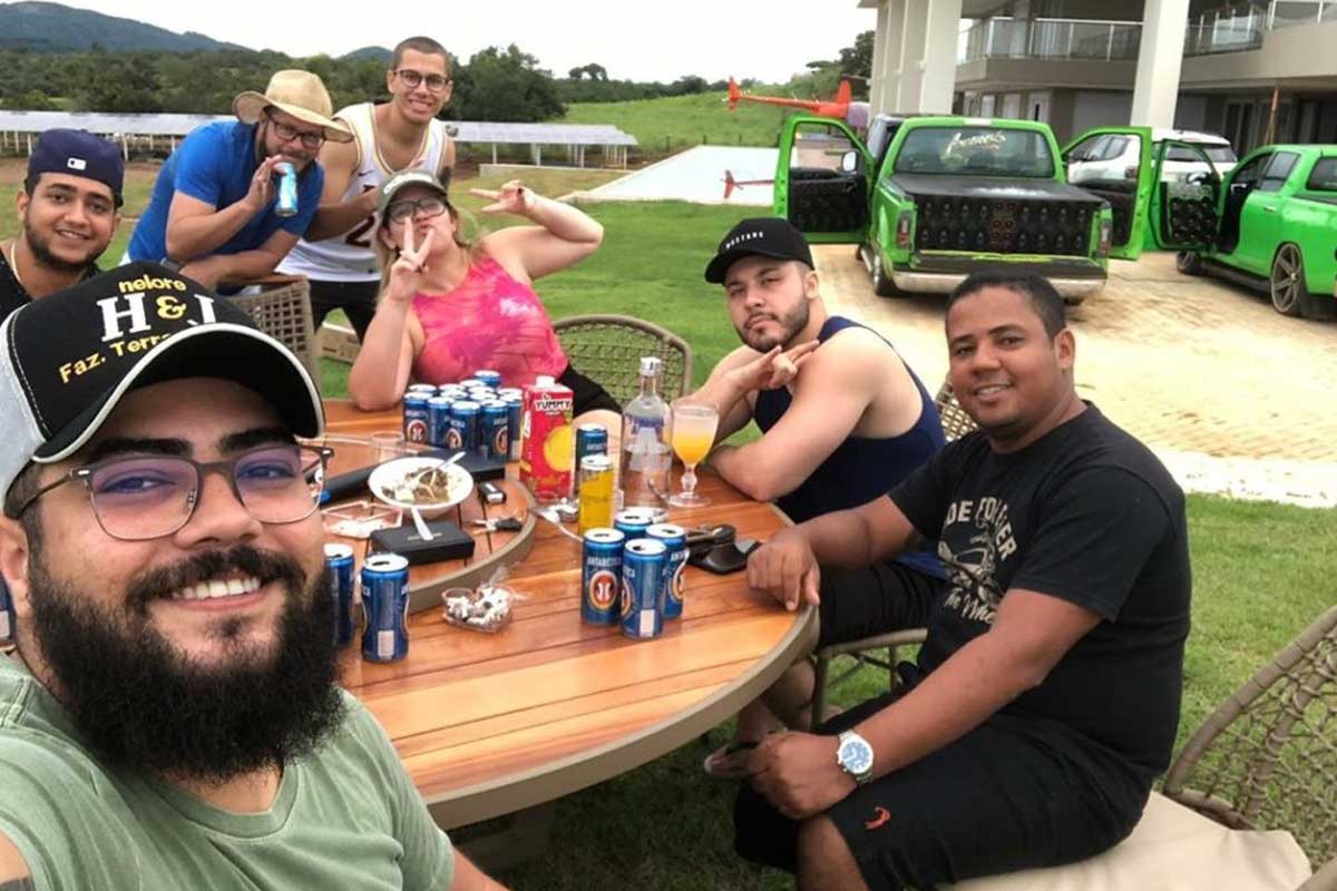 Conheça a “Terra Prometida”, fazenda milionária da dupla Henrique e Juliano