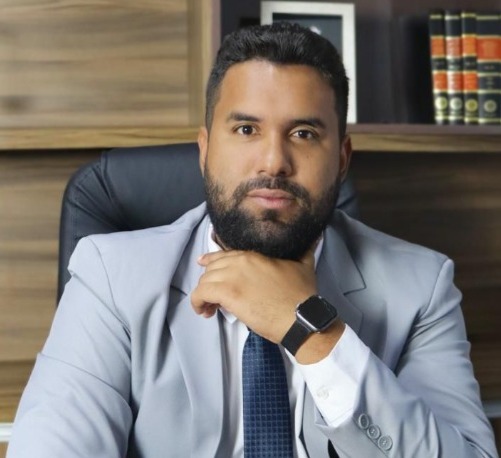 Jovem advogado, Heberth Lisboa, recebe prêmio destaque do ano em Barra do Garças