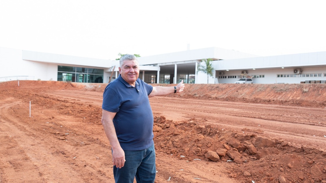 Mauro Mendes atende pedido de Adilson e obras do Centro de Eventos de Barra do Garças são retomadas