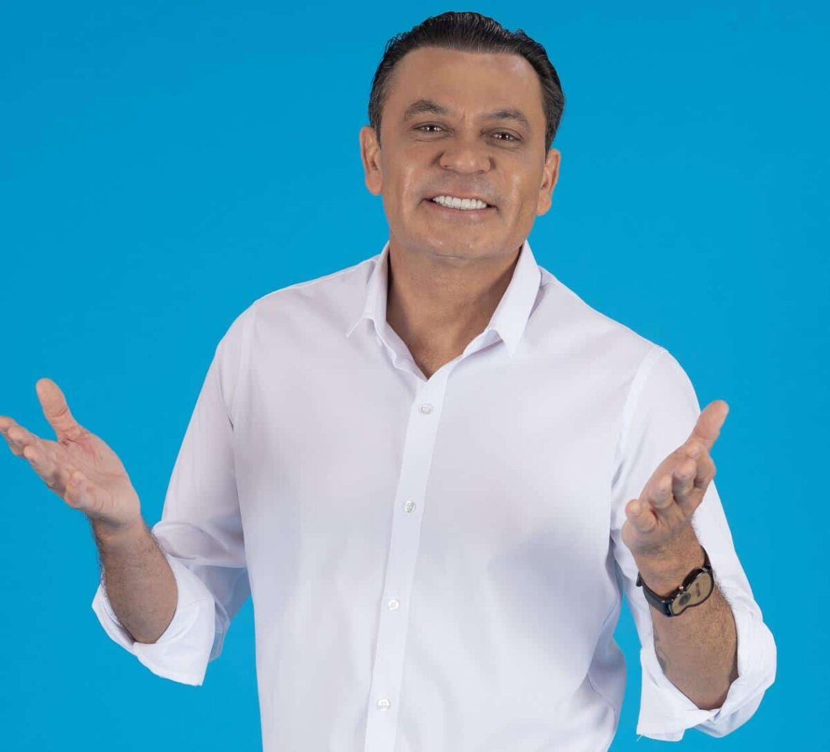 Frank Aguiar recebe Luarada Brasileira e Pâmela Lima em seu programa