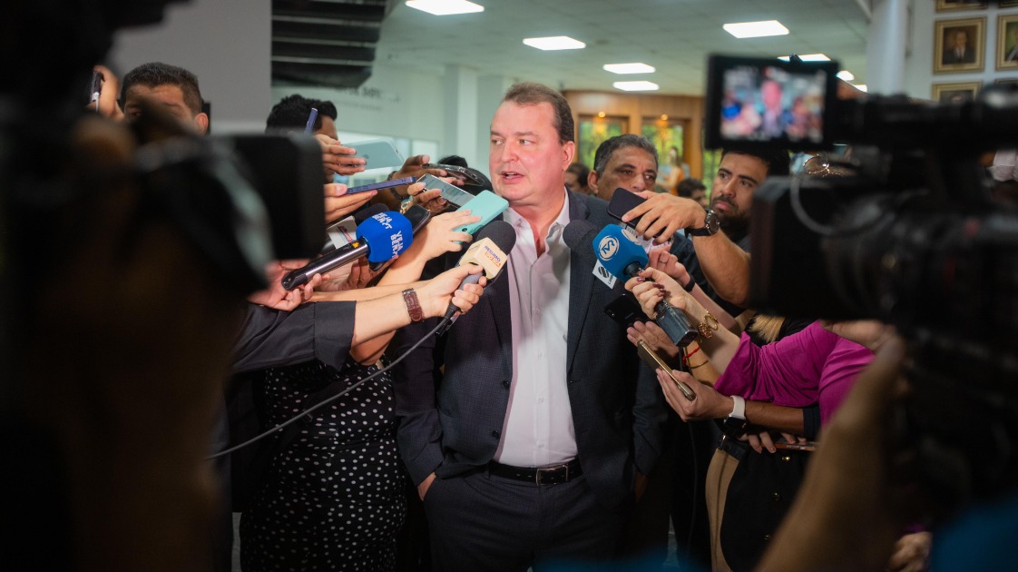 Max Russi destaca conquistas na saúde pública: novas cirurgias bariátricas e reajuste na hemodiálise