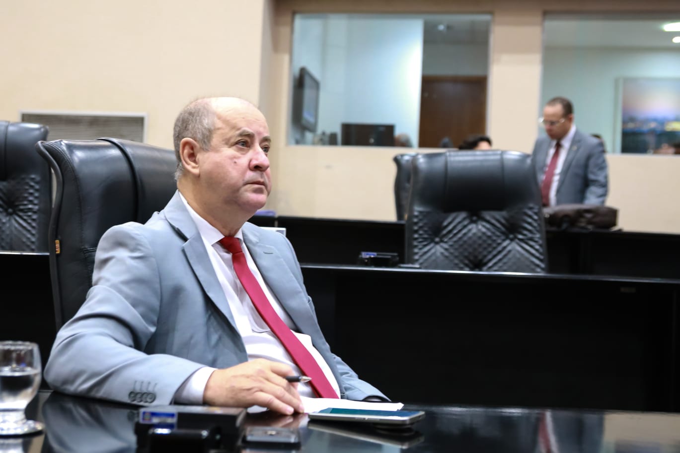 Vice-governador Otaviano Pivetta e Dr. Eugênio debatem desafios para o desenvolvimento do Araguaia em audiência na cidade de Vila Rica