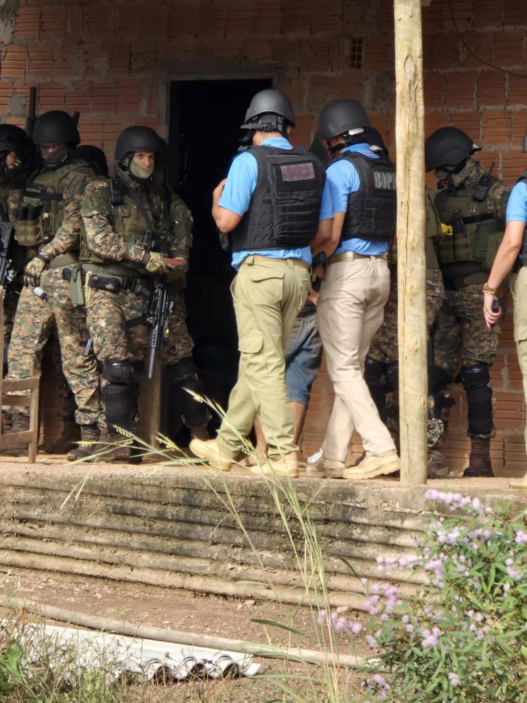 Bope resgata mulher mantida refém por sobrinho em zona rural de Várzea Grande -