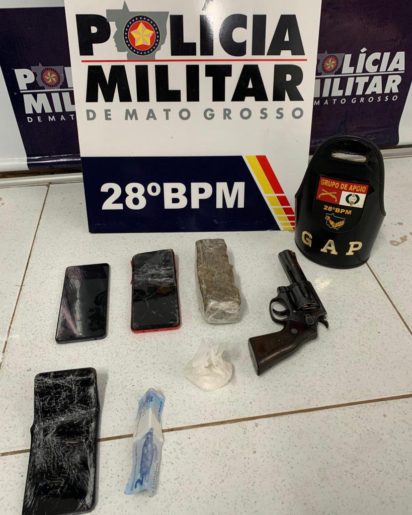 PM apreende arma, drogas e prende faccionado com extensa ficha criminal -