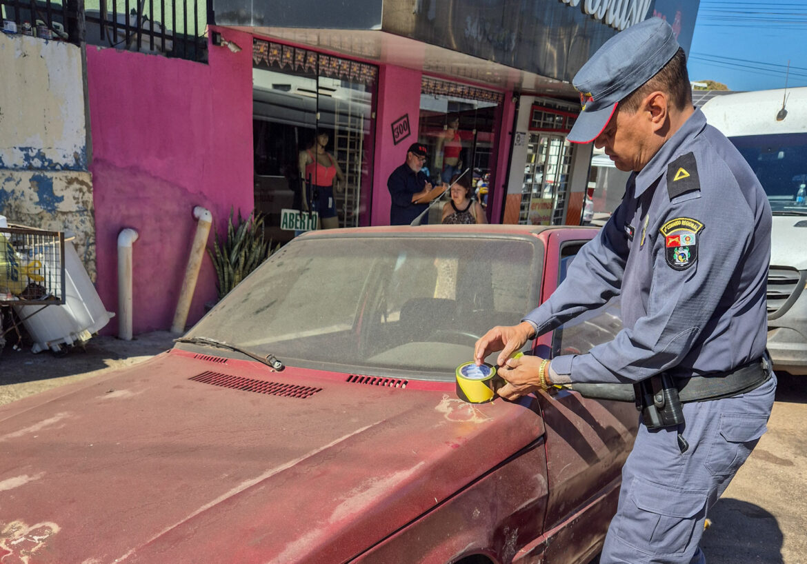 Fiscalização de veículos abandonados em vias públicas tem início em Barra do Garças