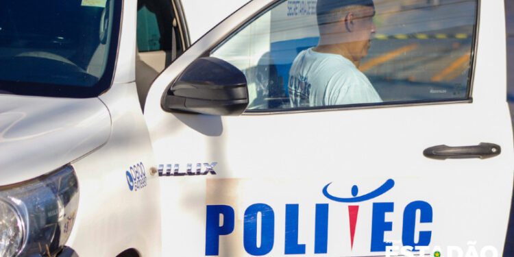 Homem morre após motorista tentar desviar de anta e bater em caminhão na MT-100