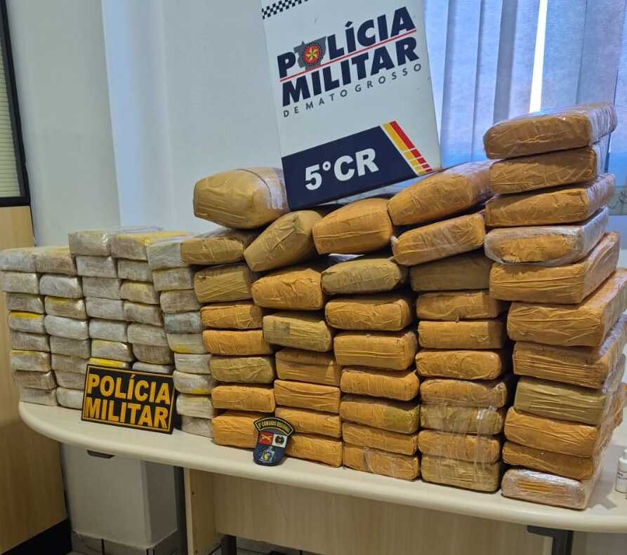 Vídeo – PM apreende mais de 90 quilos de ‘super maconha’ e pasta base de cocaína em Torixoréu