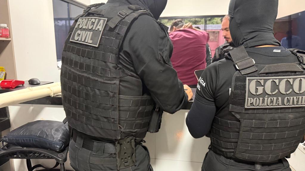 Polícia Civil prende investigado da Operação Conductor que transportou drogas em veículo da prefeitura -