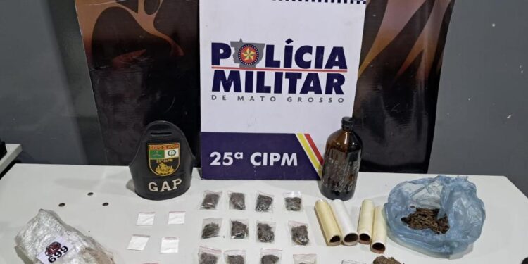 Polícia Militar prende homem por tráfico de drogas e apreende 21 porções de entorpecentes -