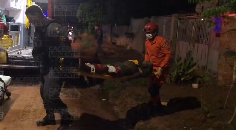 Criminosos invadem casa e atiram em morador; homem foi socorrido em estado grave