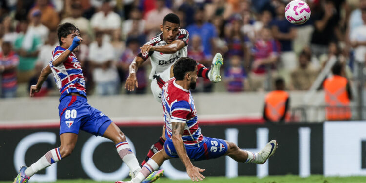 Flamengo perde para o Fortaleza; Palmeira segue líder do Brasileirão