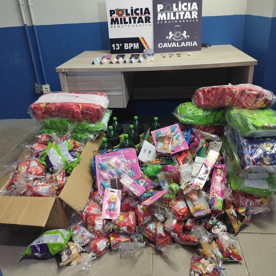 PM prende cinco faccionados e apreende brinquedos que seriam distribuídos por facção