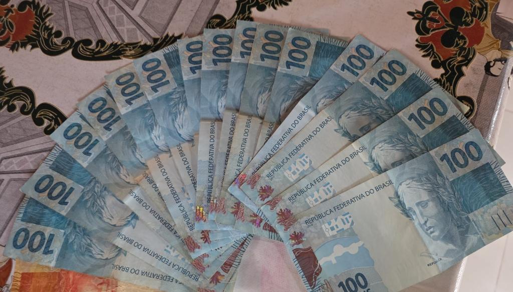 Sobrinho é preso ao furtar R$ 1,5 mil da aposentadoria de tia na região do Araguaia