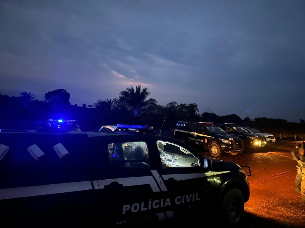 Polícia Civil desarticula facção criminosa envolvida com tráfico de drogas, homicídios e extorsão de comerciantes -