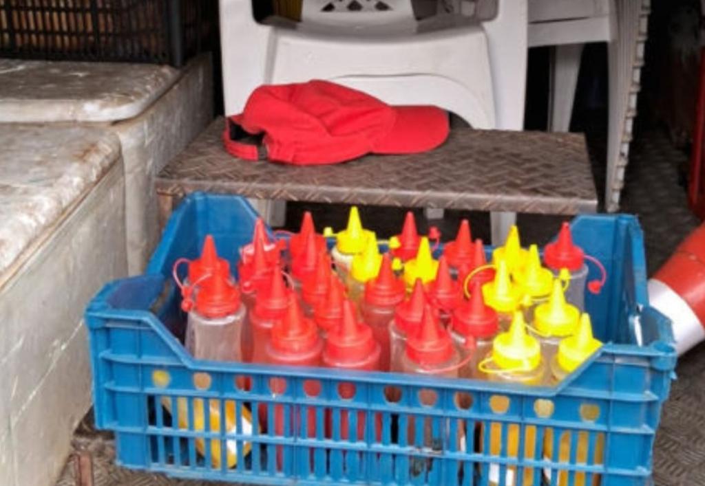 Polícia Civil e Vigilância Sanitária fecham local em que eram preparados lanches para comercialização em trailers em Primavera do Leste -