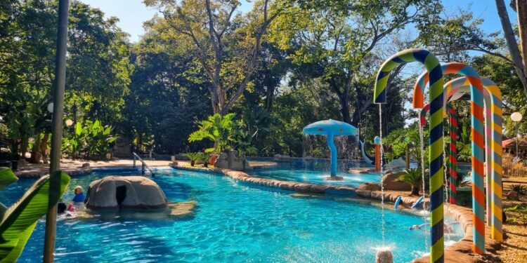 Parque das Águas Quentes funcionará com horários modificados no período de férias