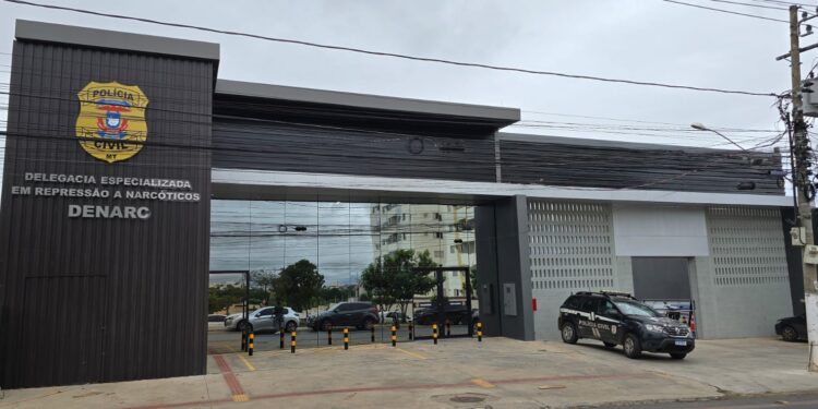 Polícia Civil desarticula grupo criminoso envolvido com tráfico interestadual e lavagem de dinheiro