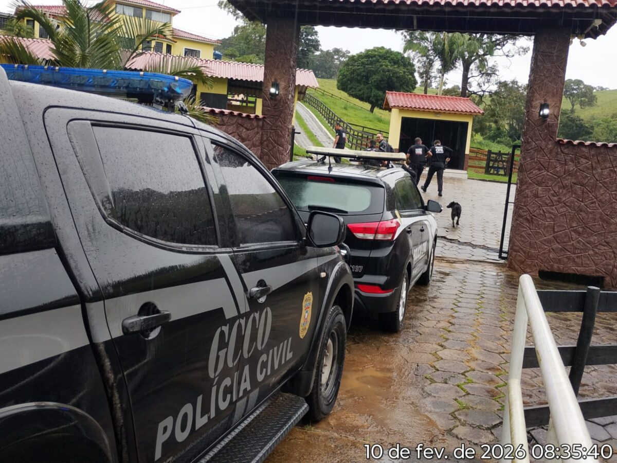 Imóveis rurais e veículos de luxo integravam império financeiro de facção desarticulado pela Polícia Civil