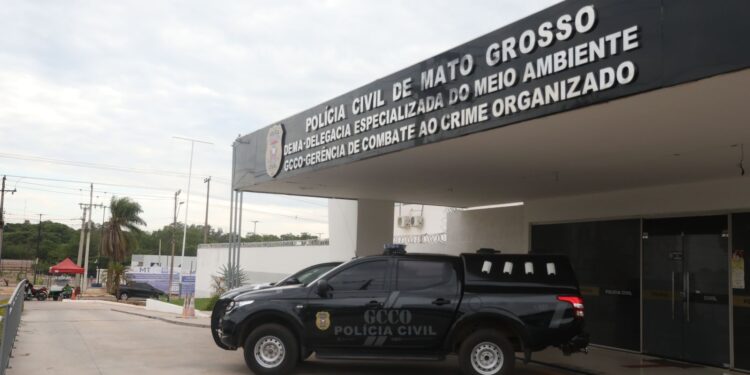 Polícia Civil cumpre 61 mandados e desarticula núcleo financeiro de facção criminosa