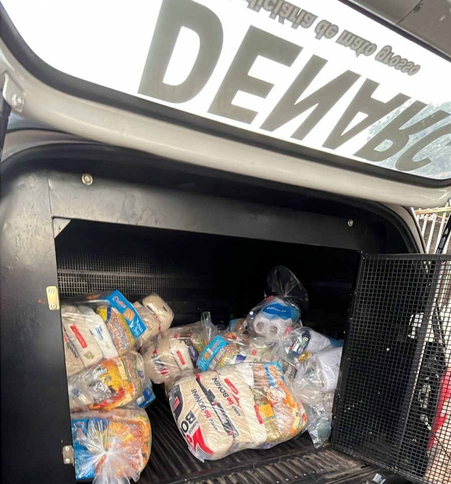 Polícia Civil apreende cocaína e cestas básicas ligadas à facção criminosa