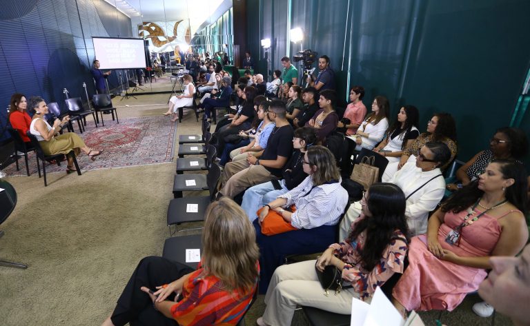 Premiação do Concurso de Vídeo - Pelo Fim da Violência contra mulher.