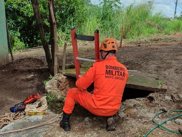 Corpo de Bombeiros resgata adolescente de 15 anos após queda de cinco metros em cisterna de Barra do Garças