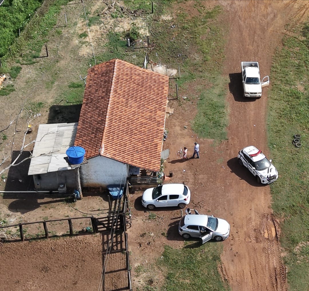 Padrasto é preso suspeito de abusar da enteada de 14 anos na zona rural de Baliza (GO)