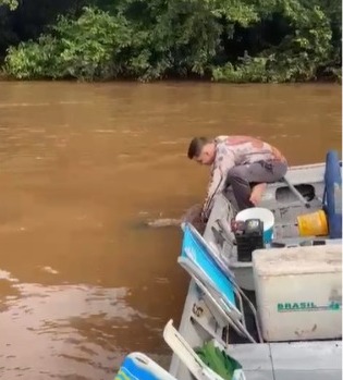 Veja – Corpo de homem é encontrado no Rio Araguaia, nas imediações do Iate Clube da Barra
