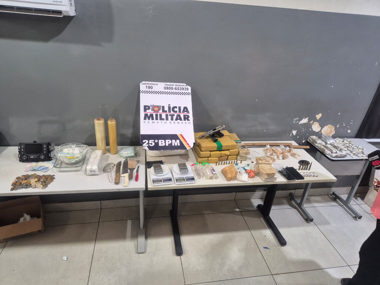 Polícia Militar prende mulher com 15 tabletes de maconha e pistola em Várzea Grande