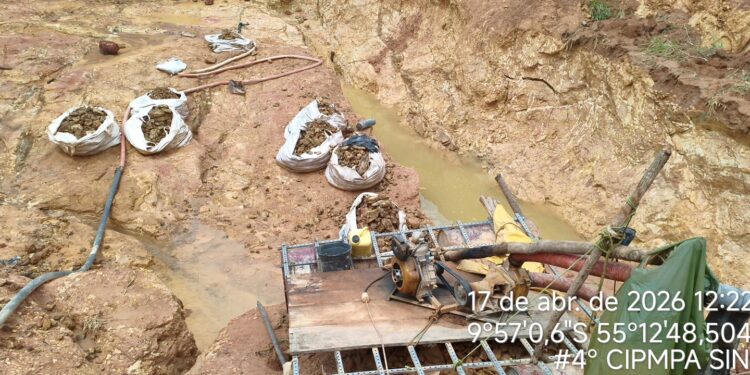 Polícia Militar prende homem e fecha garimpo ilegal em Novo Mundo