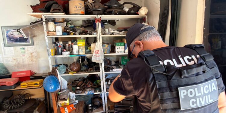 Operação da Polícia Civil mira esquema de adulteração e desmonte de veículos em Rondonópolis
