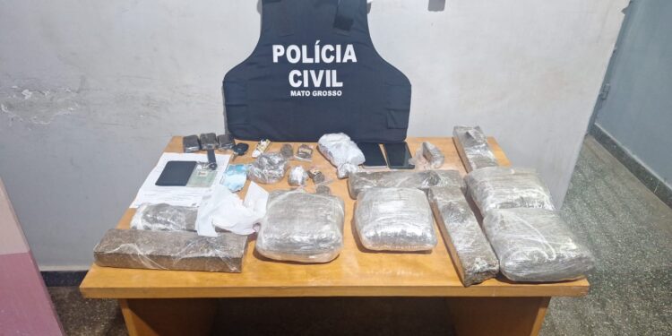 Homem investigado por violência doméstica é preso em flagrante por tráfico de drogas