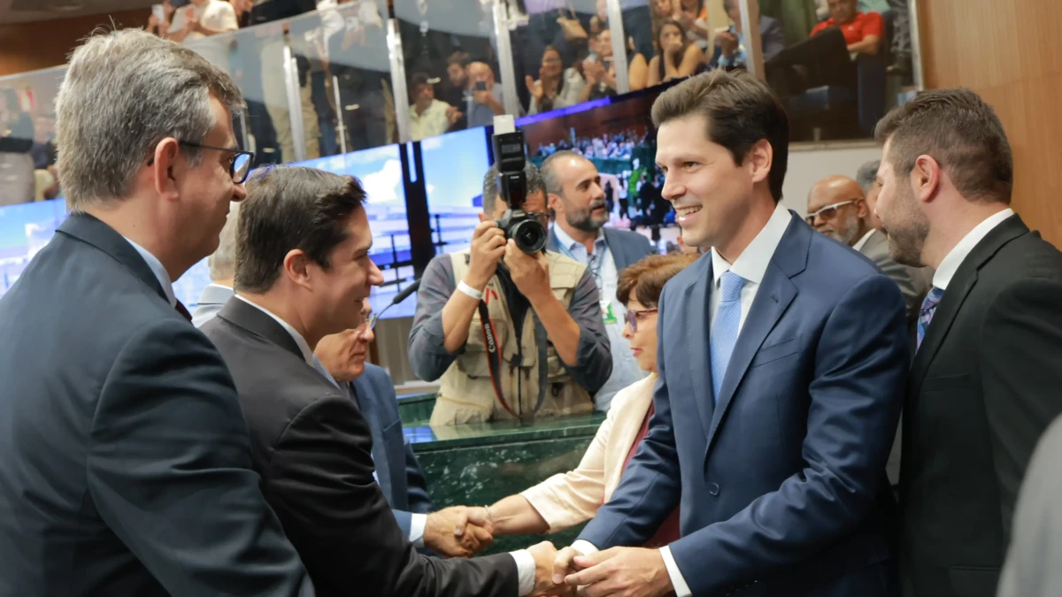 Agora governador, Daniel chora ao falar de Maguito: ‘vou honrar a memória dele’