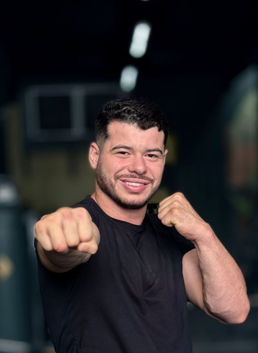 Empresário e referência nas artes marciais no Araguaia, Eduardo Bruno lança projeto social com aulas gratuitas de Muay Thai em Barra do Garças