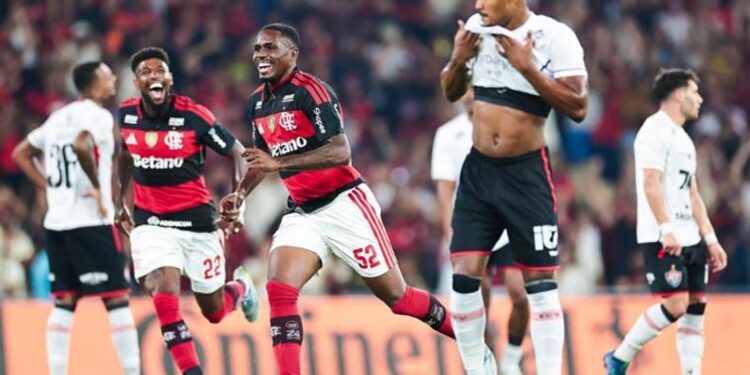 Flamengo vence o Vitória e leva vantagem para o jogo de volta da Copa do Brasil