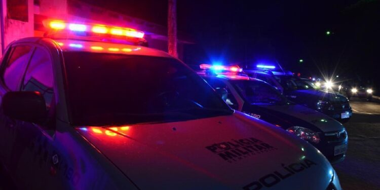 Homem tenta invadir casa da ex-esposa e acaba sendo esfaqueado