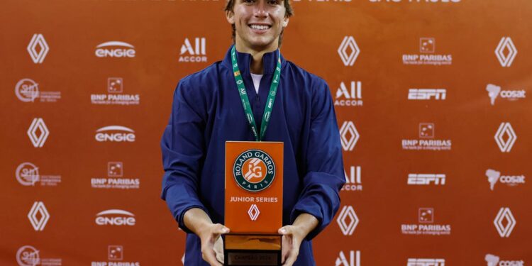 Mato-grossense Leonardo Storck é campeão e conquista vaga em Roland Garros