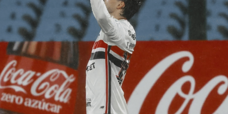 São Paulo inicia Sul-Americana com vitória suada no Uruguai