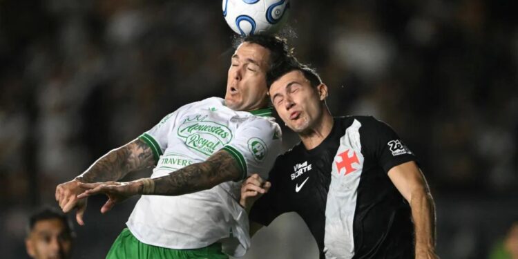 Vasco sofre virada do Audax Italiano na Sul-Americana