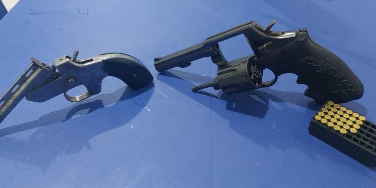 Polícia Militar prende idoso com duas armas de fogo em Nobres